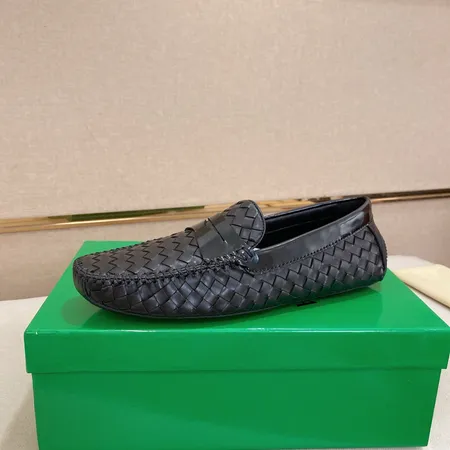 ボッテガ ヴェネタ カジュアルシューズ