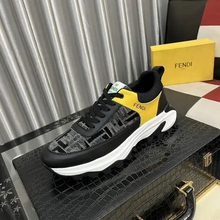 フェンディ スニーカー