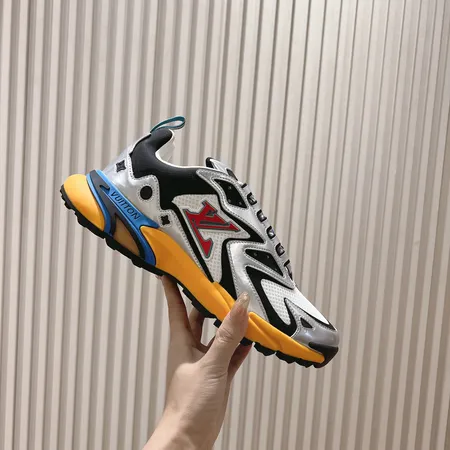 ルイヴィトン スニーカー