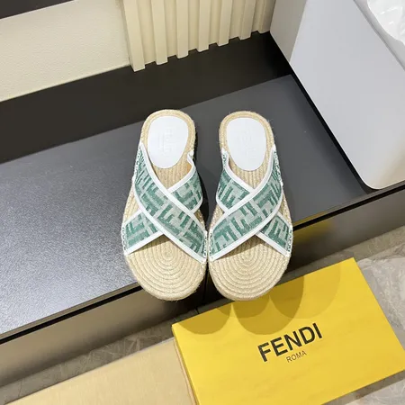 フェンディ スリッパ