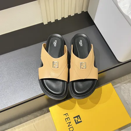 フェンディ スリッパ