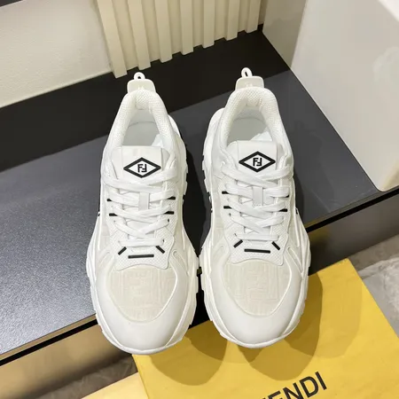 フェンディ スニーカー