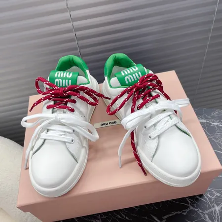 ミュウミュウ カジュアルシューズ