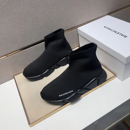 バレンシアガ カジュアルシューズ