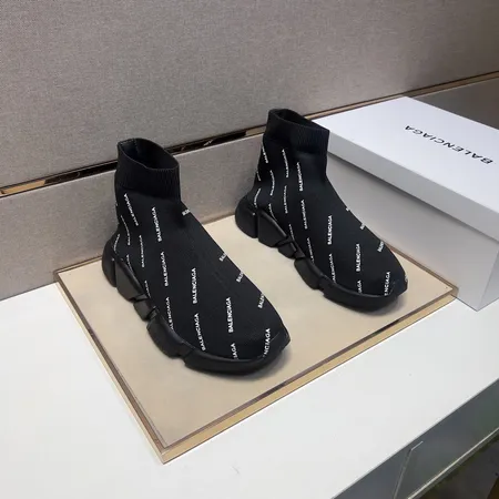 バレンシアガ カジュアルシューズ