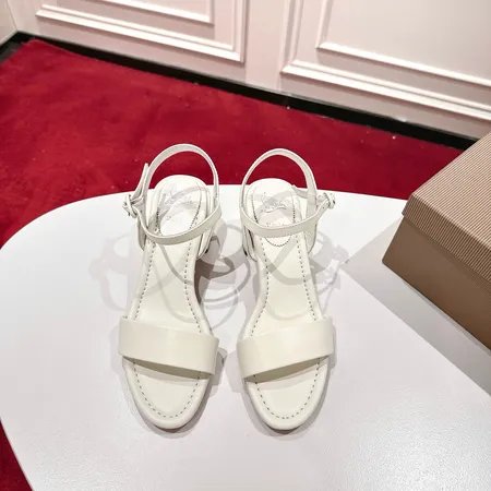 クリスチャン・ルブタン サンダル