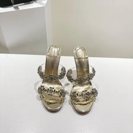 クリスチャン・ルブタン サンダル