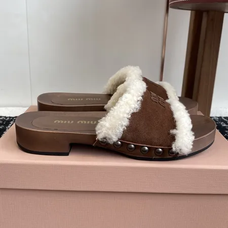 ミュウミュウ スリッパ