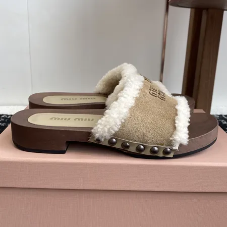 ミュウミュウ スリッパ