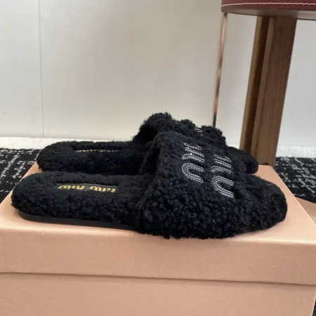 ミュウミュウ スリッパ