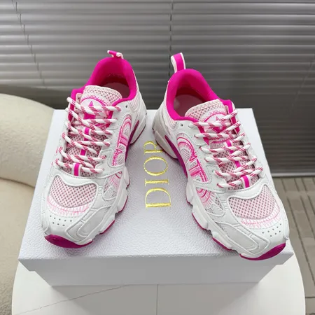 ディオール スニーカー