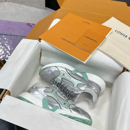 ルイヴィトン スニーカー