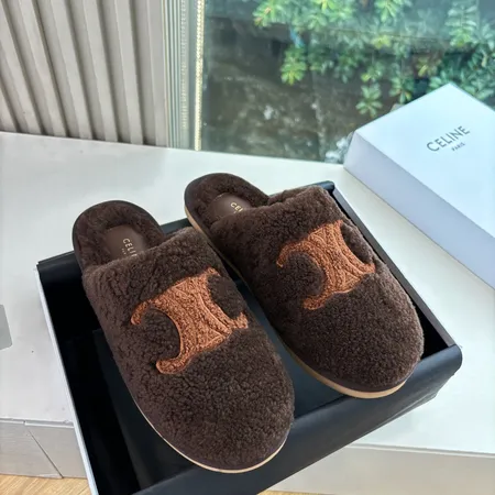 セリーヌ スリッパ