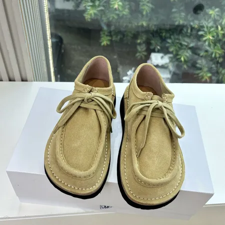 ロエベ カジュアルシューズ