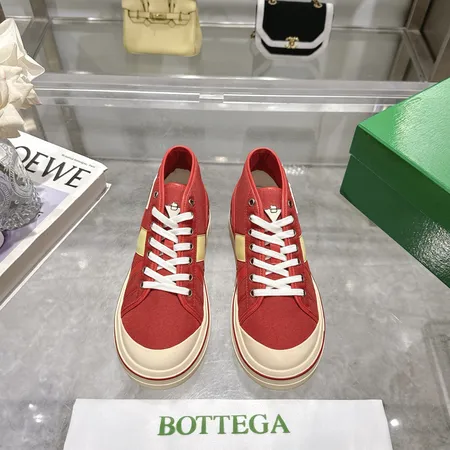 ボッテガ ヴェネタ カジュアルシューズ