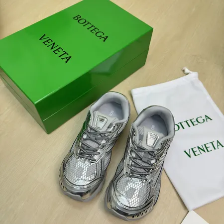 ボッテガ ヴェネタ スニーカー