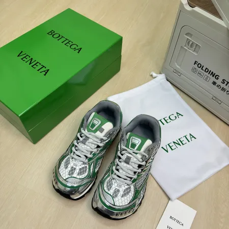 ボッテガ ヴェネタ スニーカー