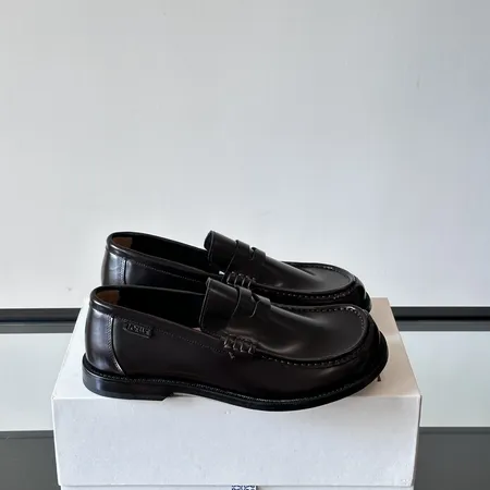 ロエベ ビジネスシューズ