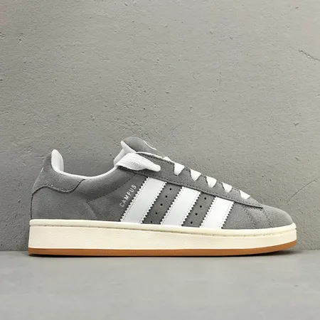 アディダス カジュアルシューズ