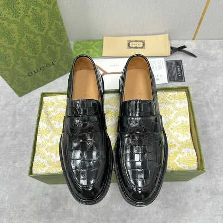 グッチ ビジネスシューズ