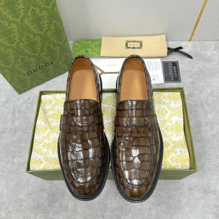 グッチ ビジネスシューズ