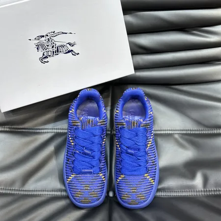 バーバリー ス カジュアルシューズ