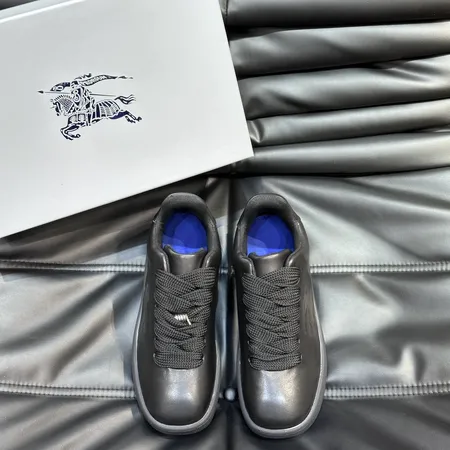 バーバリー ス カジュアルシューズ