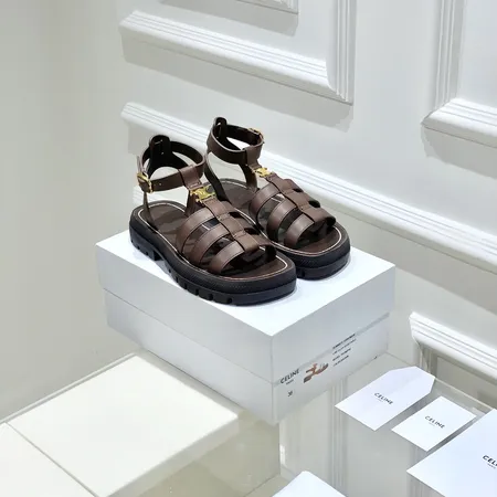 セリーヌ サンダル