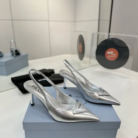 プラダ サンダル