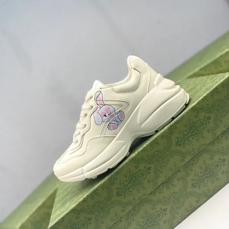 グッチ スニーカー