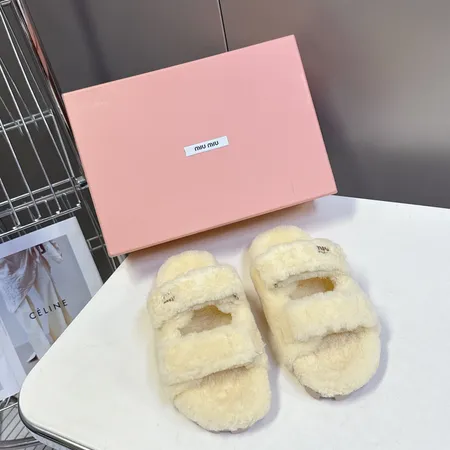 ミュウミュウ スリッパ