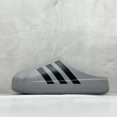アディダス スリッパ