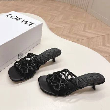 ロエベ スリッパ