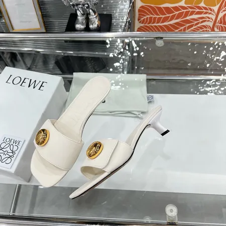 ロエベ スリッパ