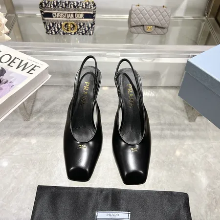 プラダ サンダル