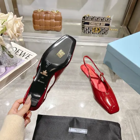 プラダ サンダル