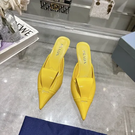 プラダ サンダル