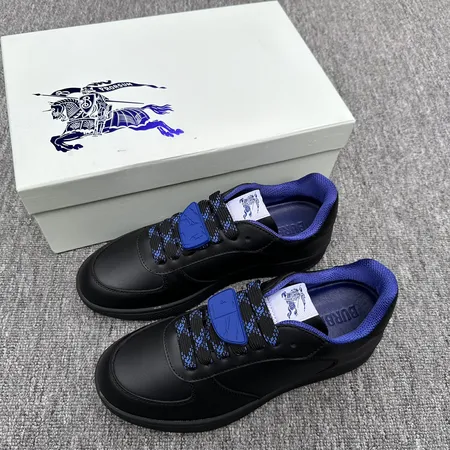 バーバリー ス カジュアルシューズ