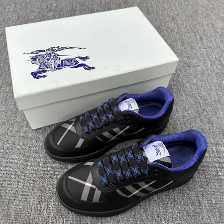 バーバリー ス カジュアルシューズ