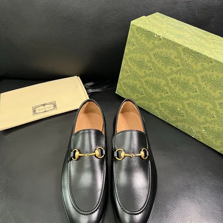 グッチ ビジネスシューズ