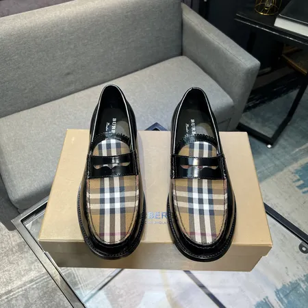 バーバリー ス ビジネスシューズ