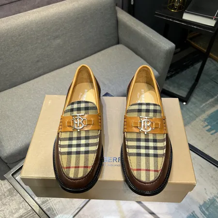 バーバリー ス ビジネスシューズ