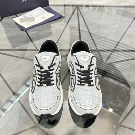 ディオール スニーカー