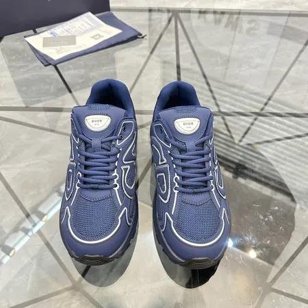 ディオール スニーカー