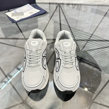ディオール スニーカー