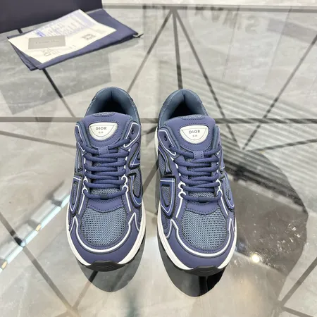 ディオール スニーカー