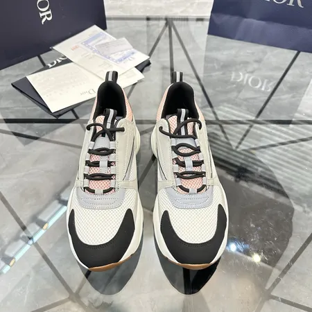 ディオール スニーカー