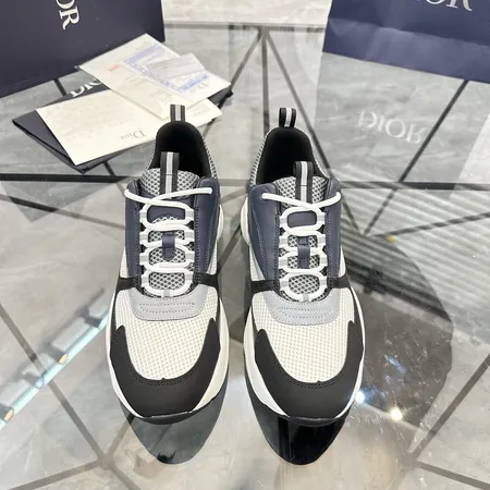 ディオール スニーカー