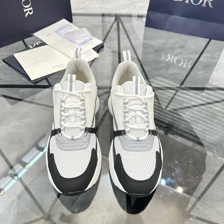 ディオール スニーカー