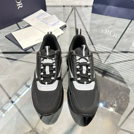 ディオール スニーカー